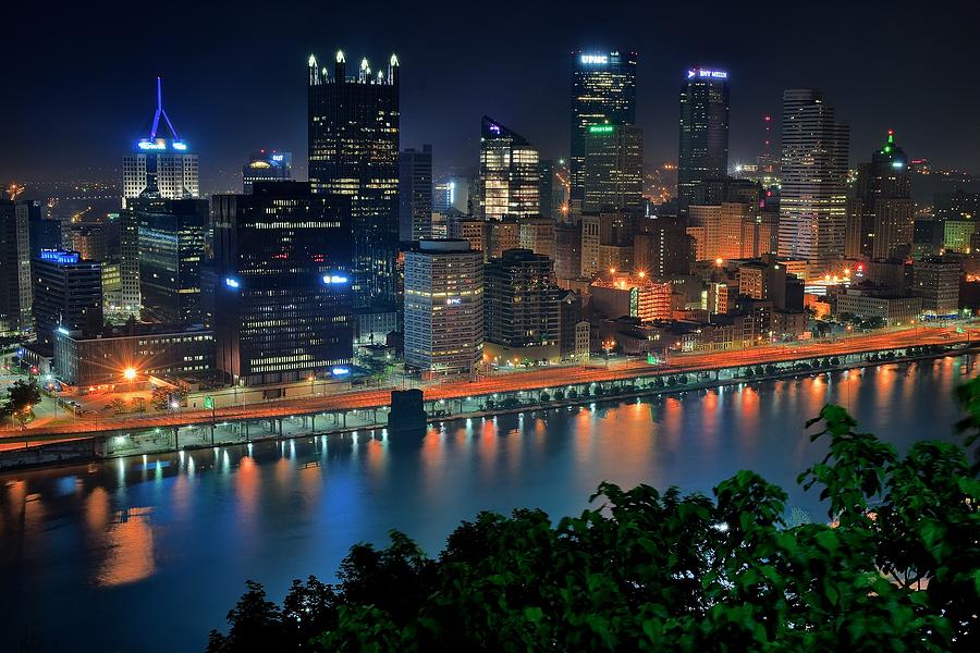 Pittsburgh Photograph - A Photographic Pittsburgh Night by Frozen in Time Fine Art Photography