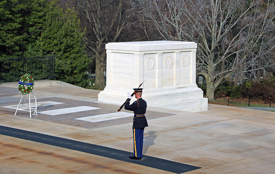 Guarding The Tomb Of The Unknown Soldiers -- Rifle Check With White Glove Photograph by Cora Wandel