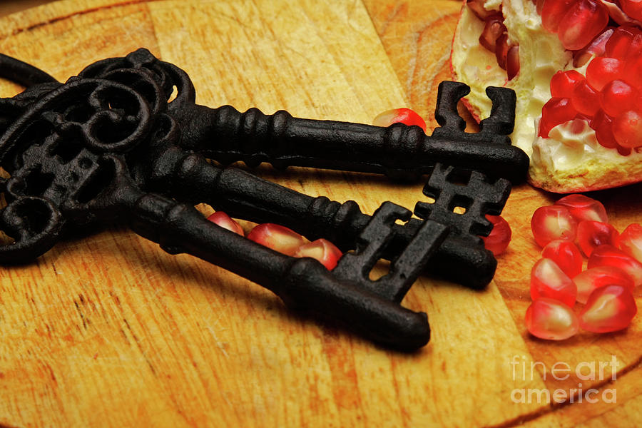 Key Photograph - A set of old style cast iron keys by Ofer Zilberstein