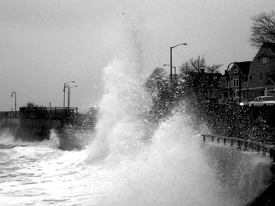 A slight splash on the Lynn Waterfront Lynn MA Photograph by Toby McGuire