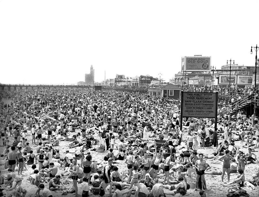 A Summer Day At Coney Island Photograph by Underwood Archives