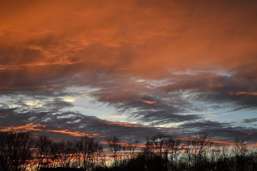 A UT Sunset Photograph by Robert Lowe - Fine Art America