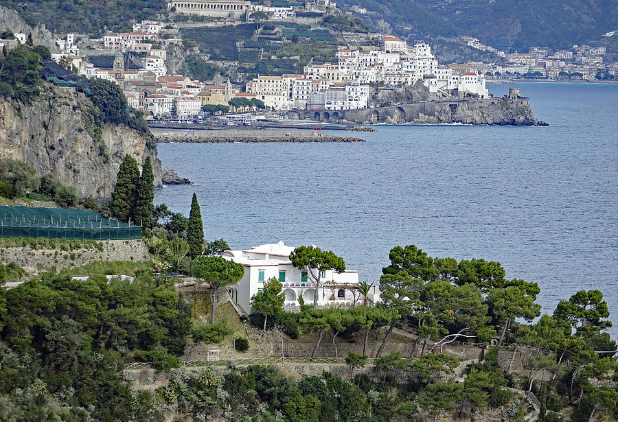 A View Of Sophia Lorens Villa On The Amalfi Coast Of Italy Photograph by Rick Rosenshein