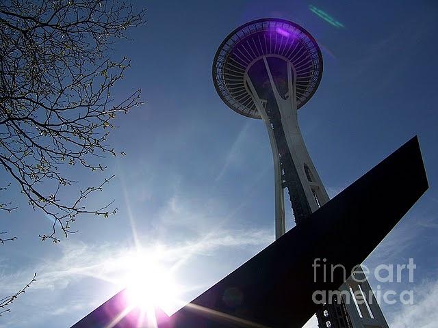 A View Of The Space Needle Photograph by Lori Leigh
