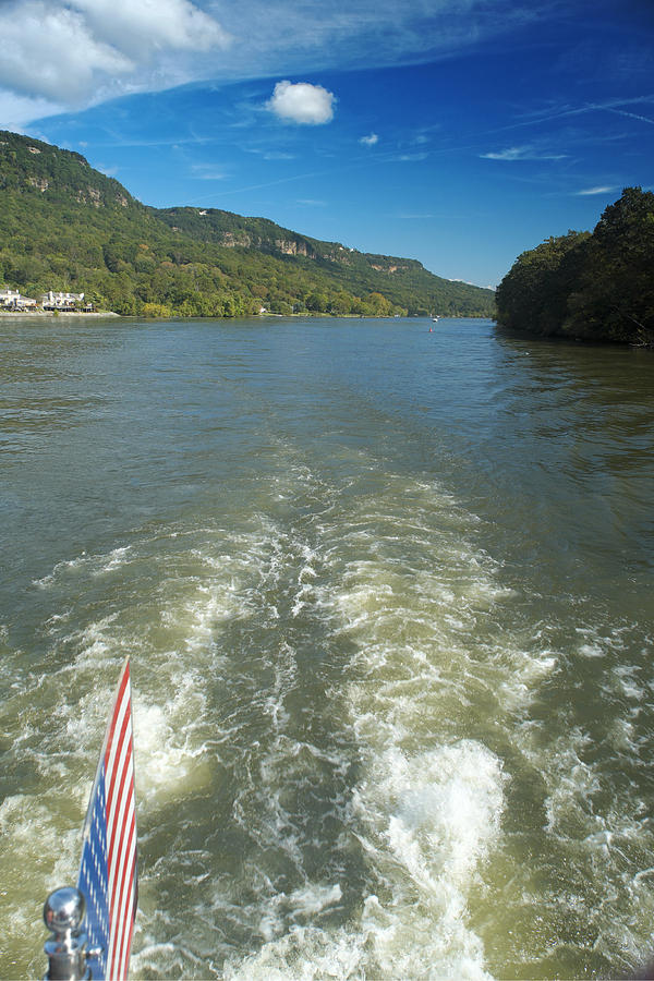 A Wake, River and Sky col Photograph by George Taylor