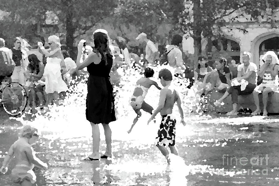 A waterful day at the park Photograph by David Bearden