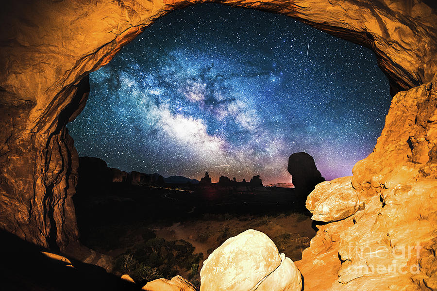 A window to the Universe Photograph by Robert Loe