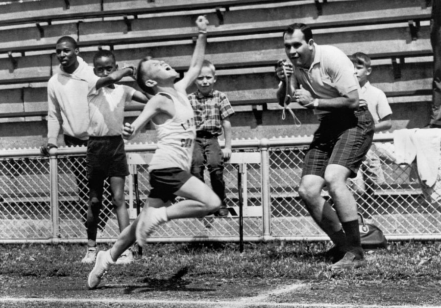 St. Louis Cardinals Photograph - A Young Athlete Sprinting by Underwood Archives