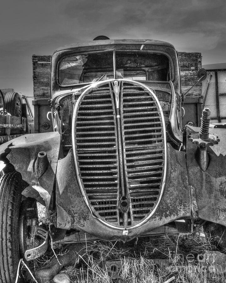 Abandon Farm Truck Photograph by Steve Brown