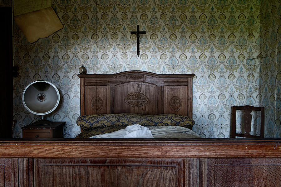 Abandoned Bed Room Cross - Urban Exploration Photograph by Dirk Ercken