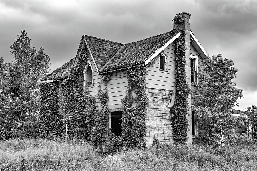 Abandoned Dreams 4 bw Photograph by Steve Harrington