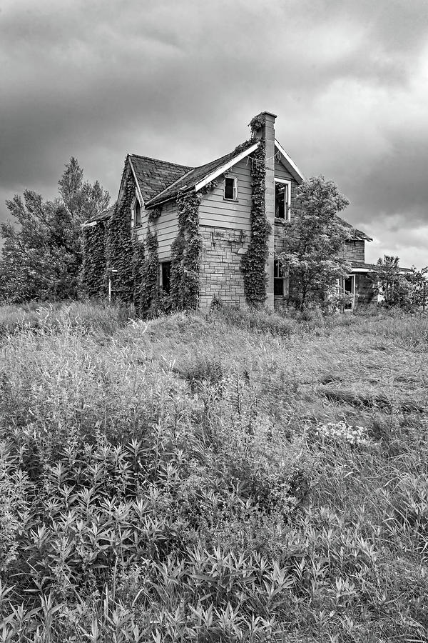 Abandoned Dreams bw Photograph by Steve Harrington