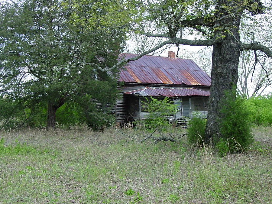 Abandoned Farmhouse 1 Photograph by Quwatha Valentine