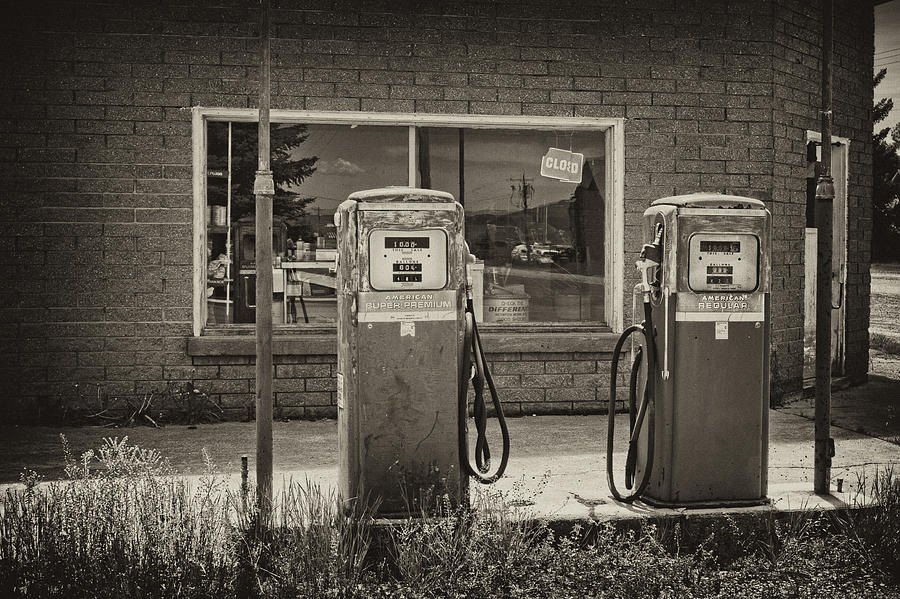 Abandoned Gasoline Pumps Photograph by Hugh Smith
