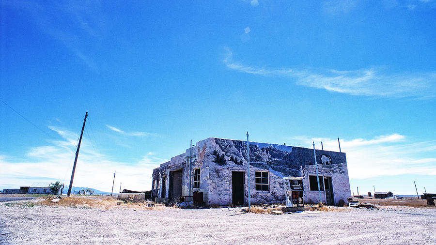 Abandoned Gaz Station Utah 3 Photograph