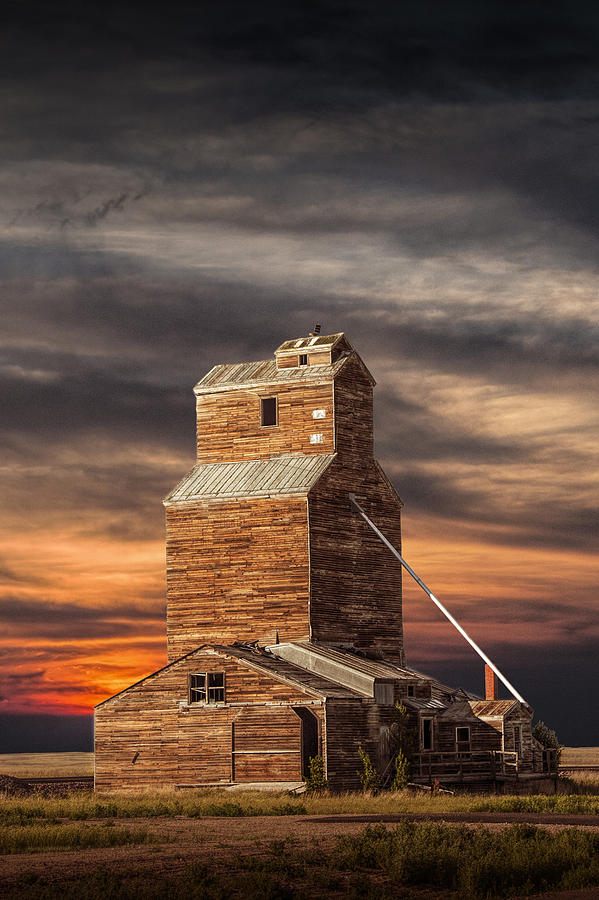 Abandoned Grain Elevator on the Prairie Photograph by Randall Nyhof