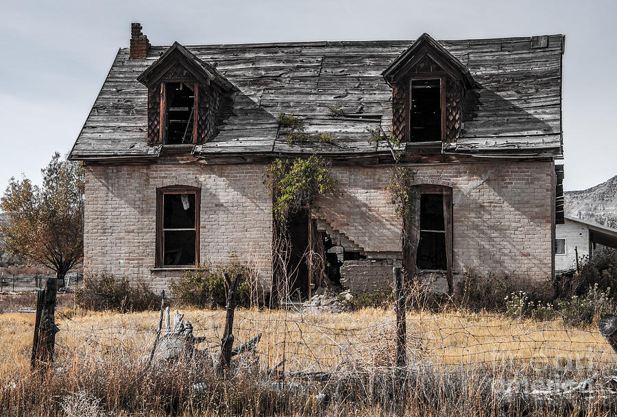 Vintage Photograph - Abandoned House in Central Utah by Gary Whitton