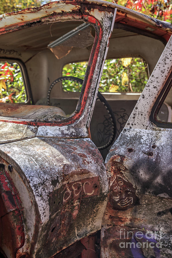 Abandoned Old Truck Newport New Hampshire Photograph by Edward Fielding