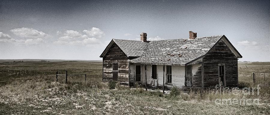 Abandoned on the Prairie _ 8757 Photograph by Ken DePue