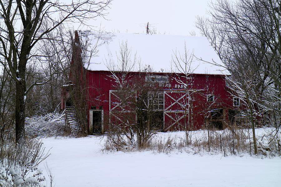 Abandoned Red Barn Photograph by Scott Kingery