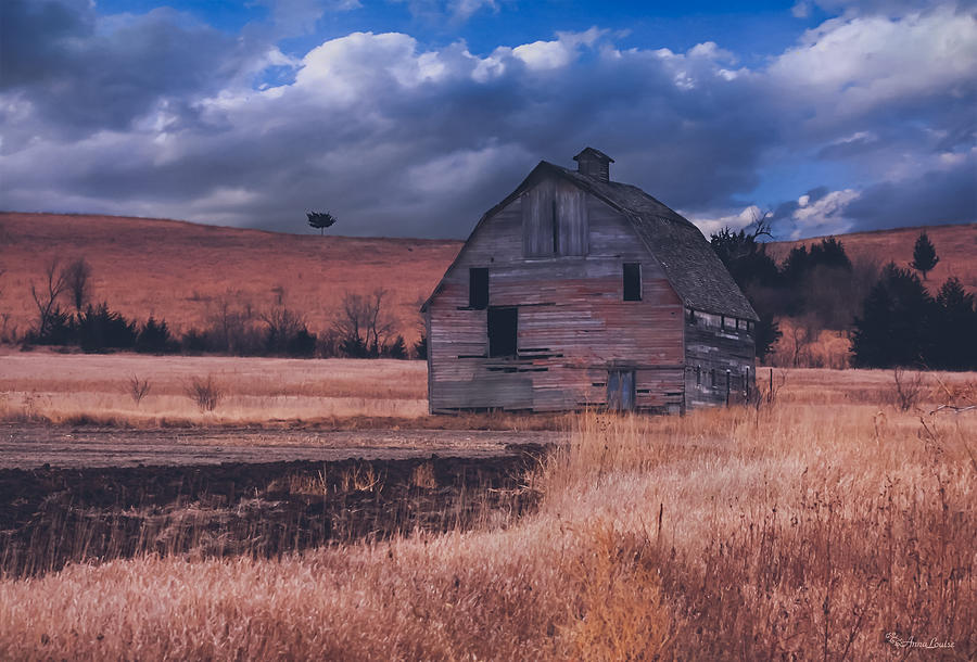 Abandoned Rustic Barn Photograph by Anna Louise