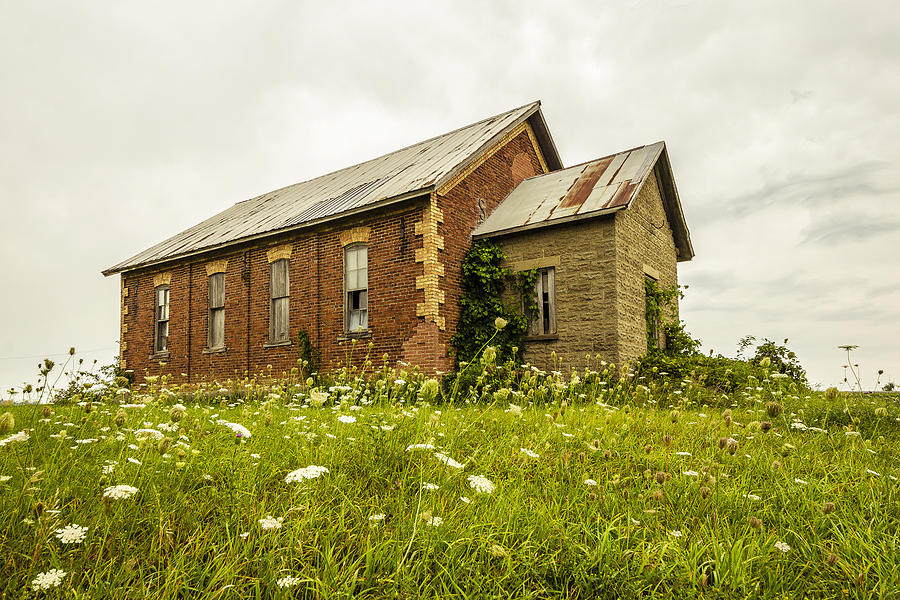 Abandoned Buildings Photograph - Abandoned Schoolhouse 2 by Tom Clark
