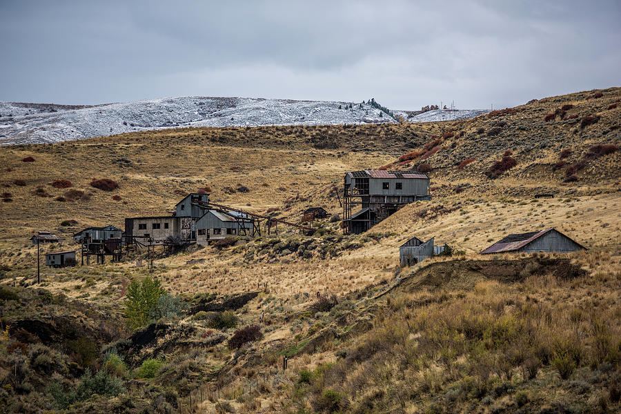 Abandoned Smith Mine Photograph by Paul Freidlund
