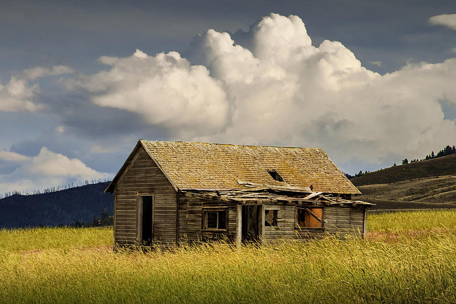 Abandoned Western Farmhouse Under The Big Sky Photograph By Randall