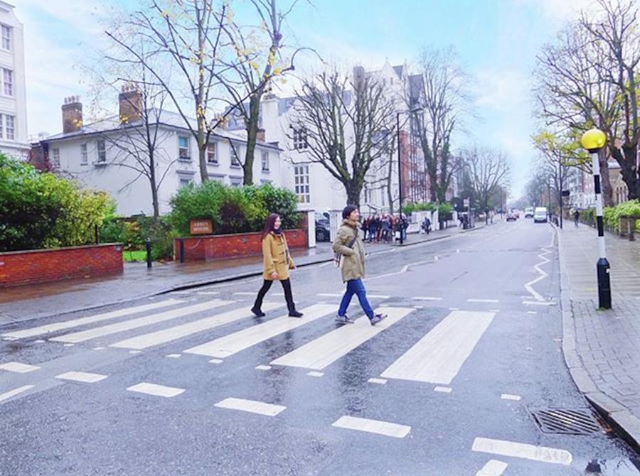 The Beatles Photograph - Abbey Road by Tsuru Jun