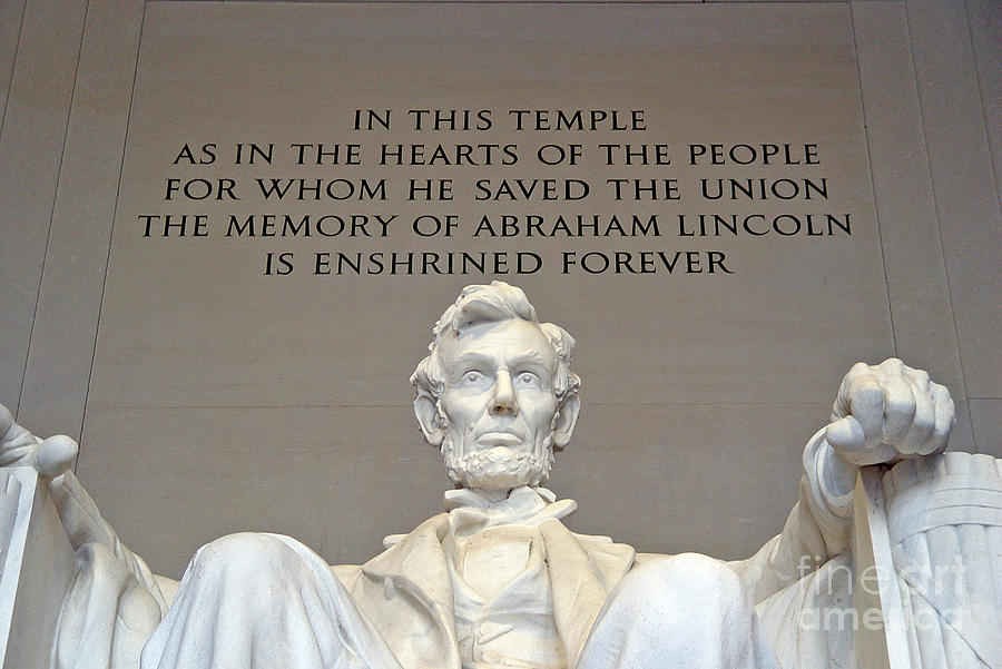 Abraham Lincoln Statue - 2 Photograph by Tom Doud