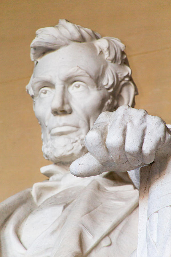 Abraham Lincoln Statue Photograph by SR Green