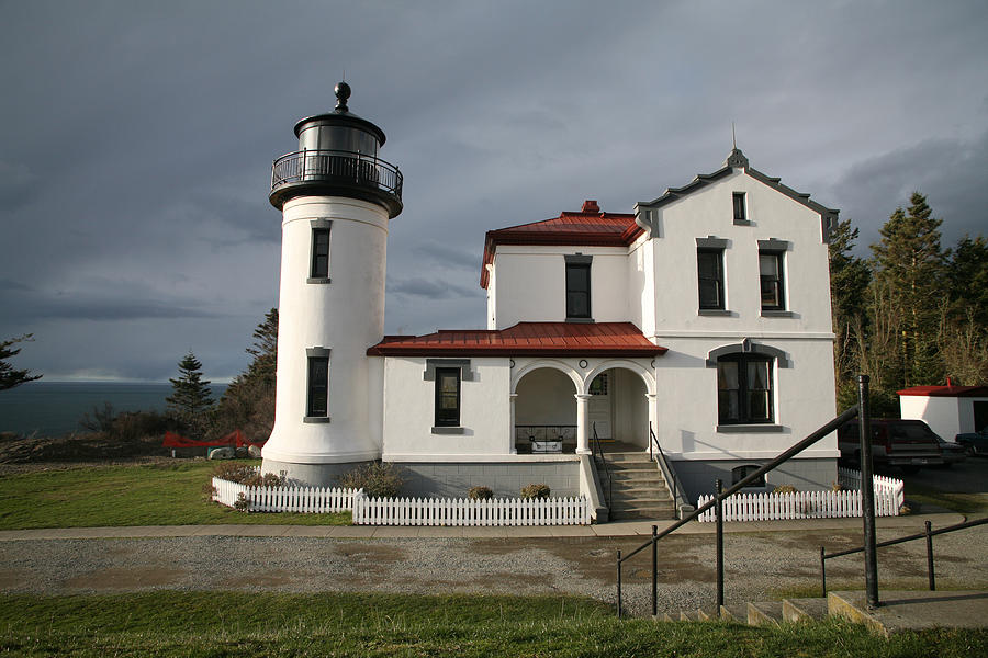 Admiralty Head Lighthouse LI2023-1 Photograph by Mary Gaines