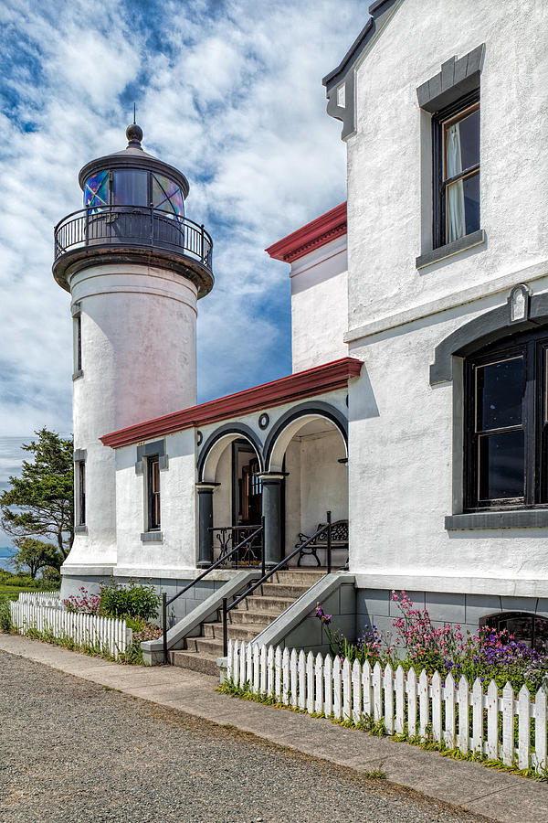 Flower Photograph - Admiralty Head Lighthouse by Thomas Hall