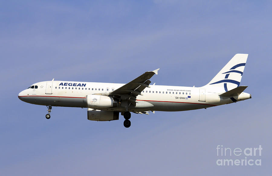 Aegean Airlines Airbus A320 Photograph by Amos Dor