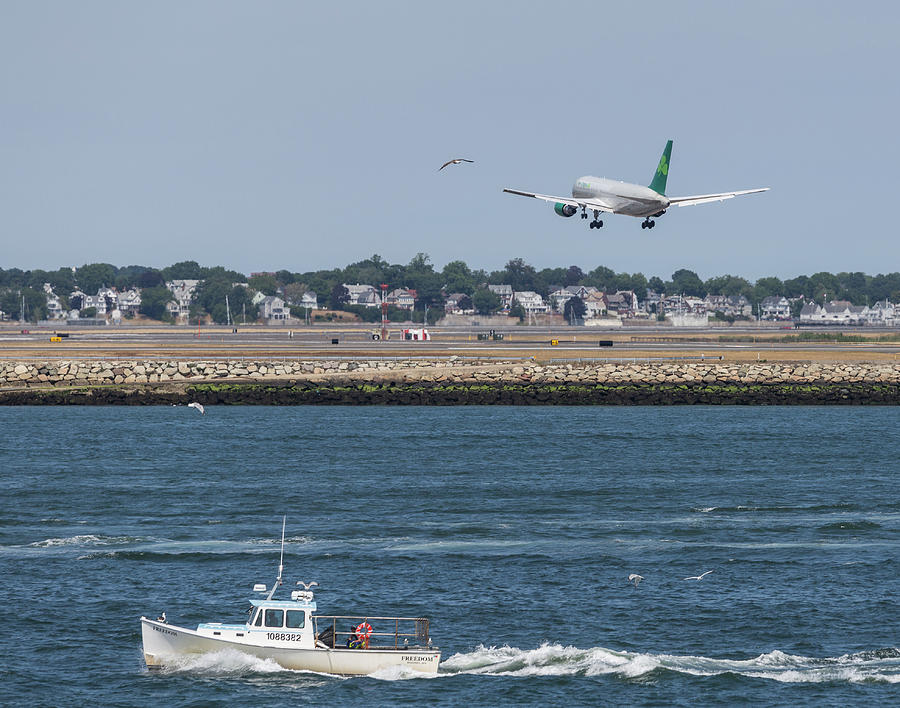 Aer Lingus landing at Logan Airport Photograph by Brian MacLean