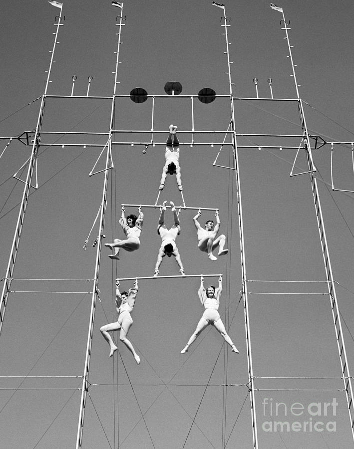 Aerial Circus Act, C.1940s Photograph by H. Armstrong Roberts/ClassicStock