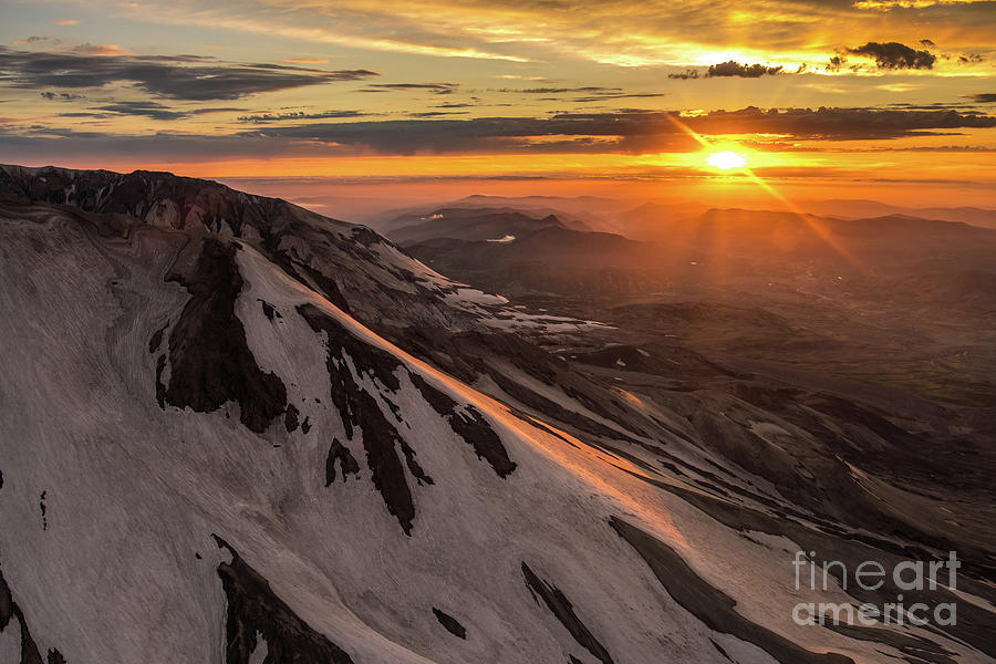 Aerial Mount St Helens Sunset Sunstar Photograph by Mike Reid