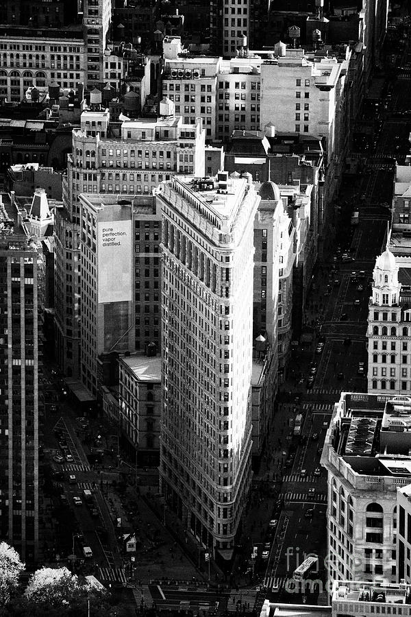 aerial view of the flatiron building fifth avenue and broadway New York ...