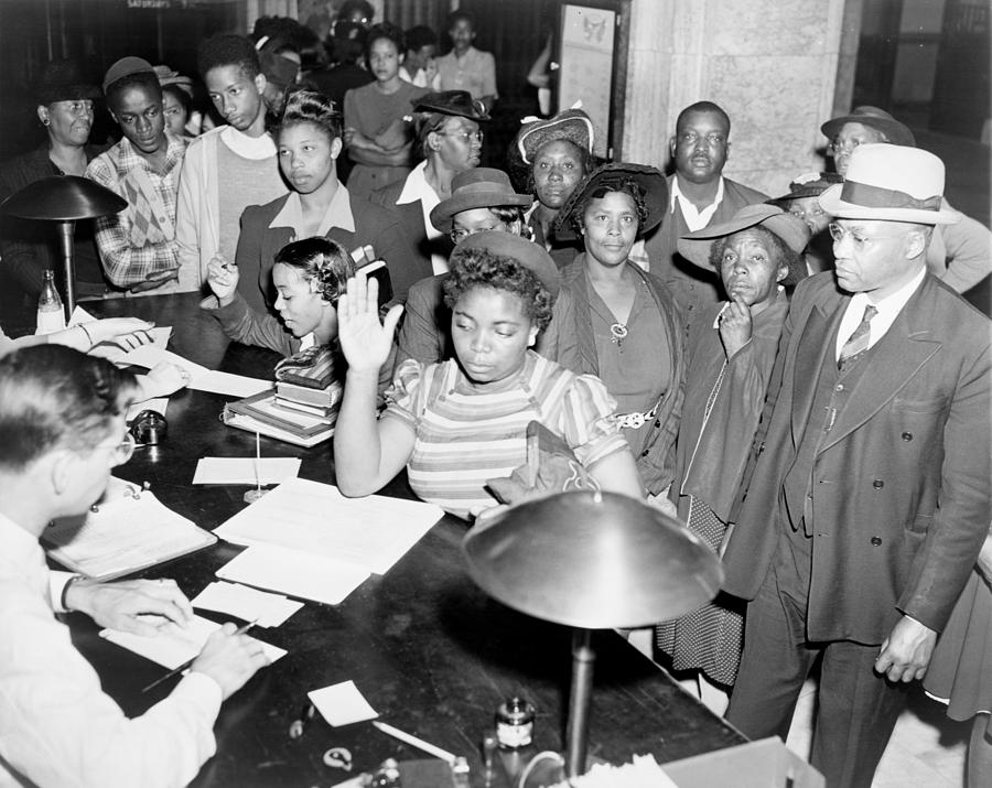 African Americans Lined Up To Register Photograph by Everett - Fine Art ...