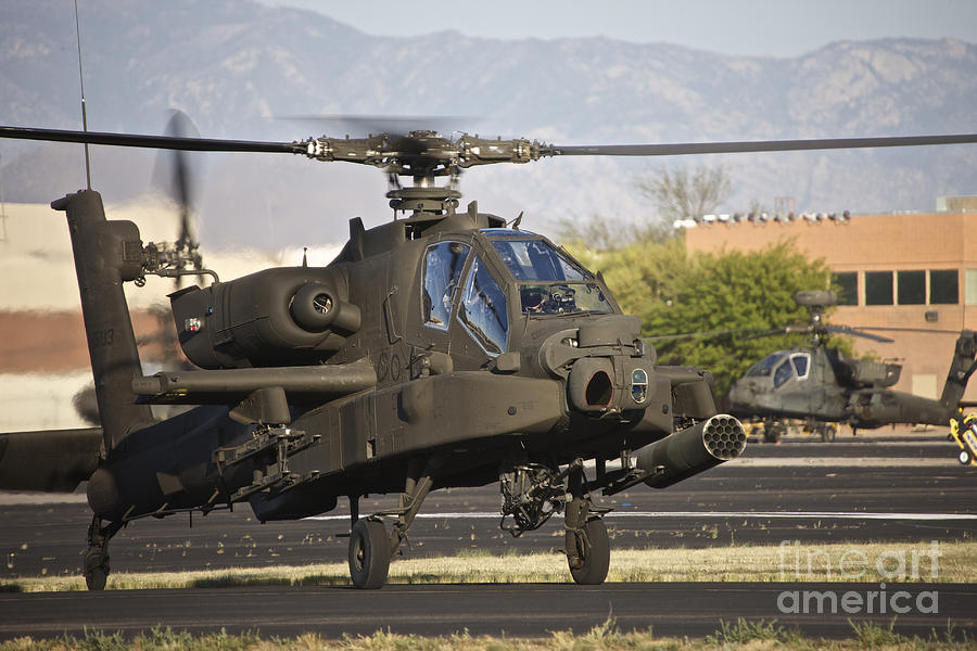 Ah-64d Apache Longbow Taxiing Photograph by Terry Moore