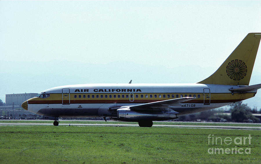 Air California 737 at San Jose Photograph by James B Toy