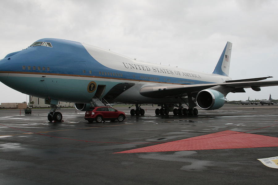 Red Carpet Photograph - Air Force One at the Red Carpet by Eddie Freeman