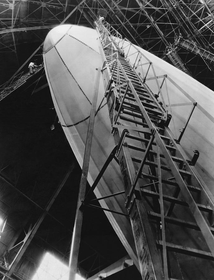 Akron Dirigible Construction Photograph by Underwood Archives