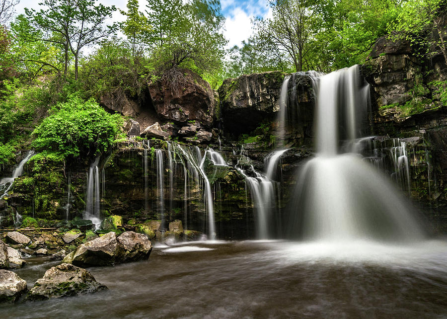 Waterfall Photograph - Akron Falls by Dave Niedbala