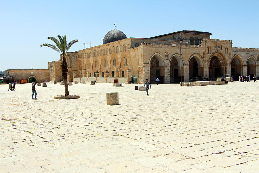 Al Aqsa Mosque Court Photograph by Munir Alawi