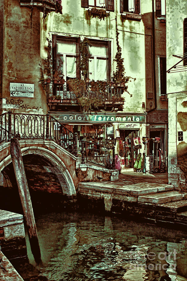 Al Valporetto-Venice Italy Photograph by Tom Prendergast