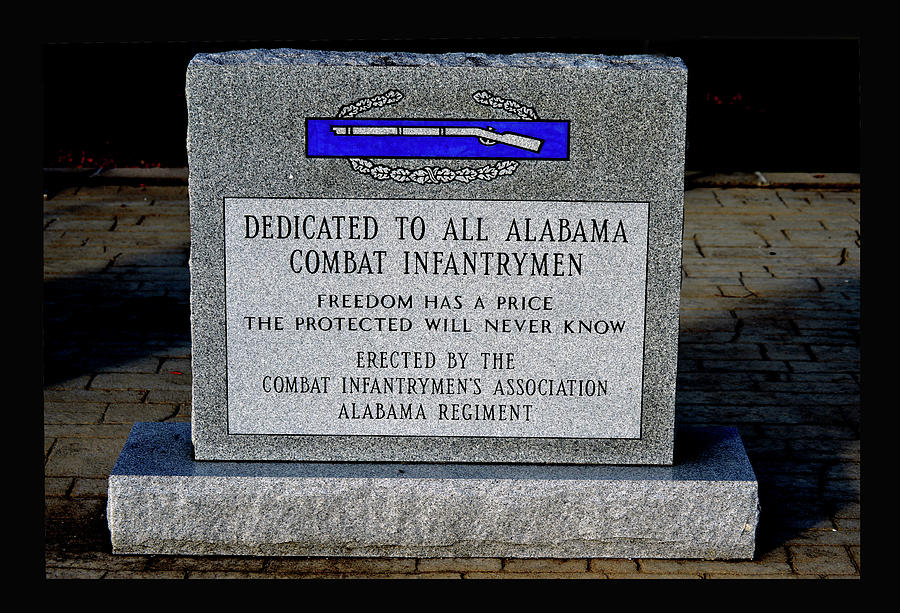 Alabama Combat Infantrymen Monument Photograph by Lesa Fine
