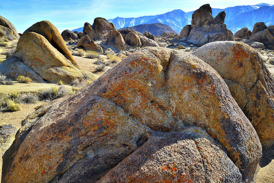 Alabama Hills Beautiful Boulders Photograph by Ray Mathis