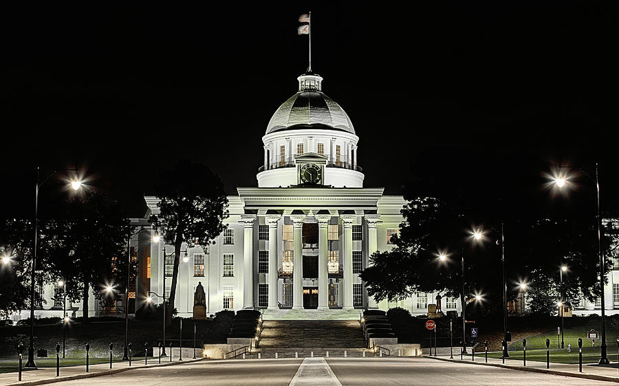 Alabama State Capitol Building Photograph by JC Findley