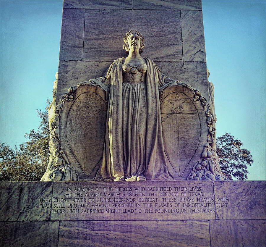 Alamo Cenotaph Monument Photograph by Judy Vincent